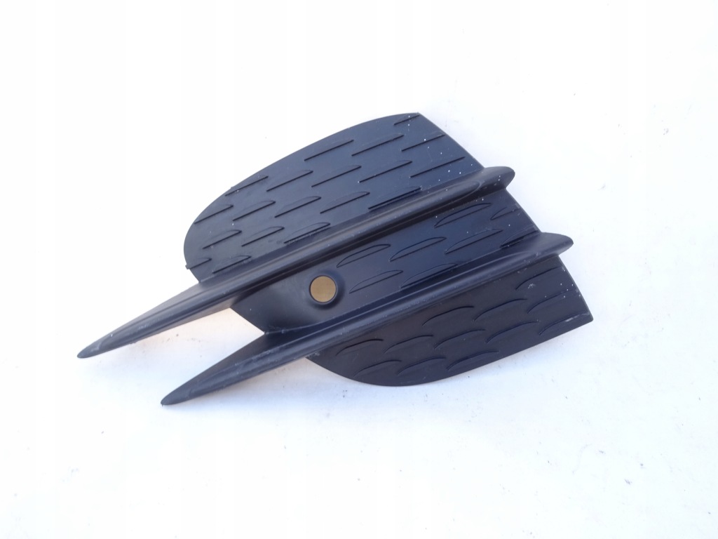 Купити Решітка бампера ліва mercedes e klasa a213 amg