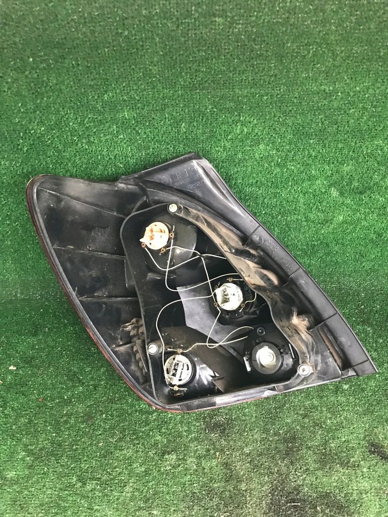 фото №8, Лампа задняя задняя правая toyota corolla verso eu