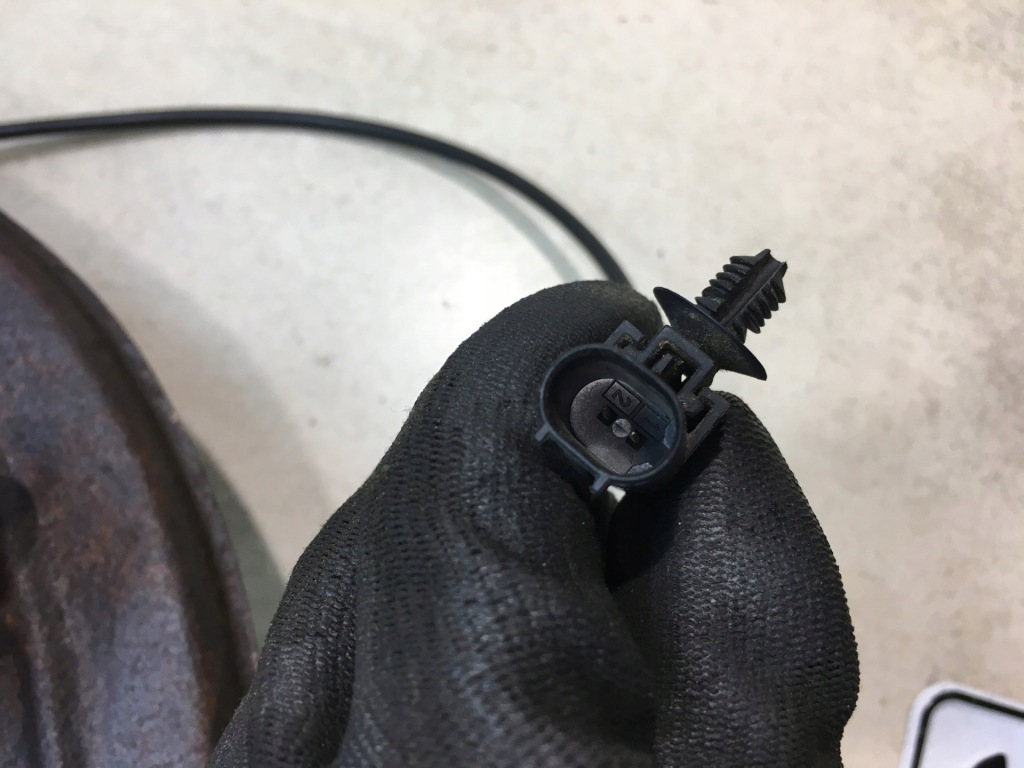 фото №13, Поворотний кулак правий задня discovery iii 2.7 td v6