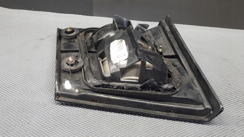 фото №10, 23180204 лампа правая nissan primera p11