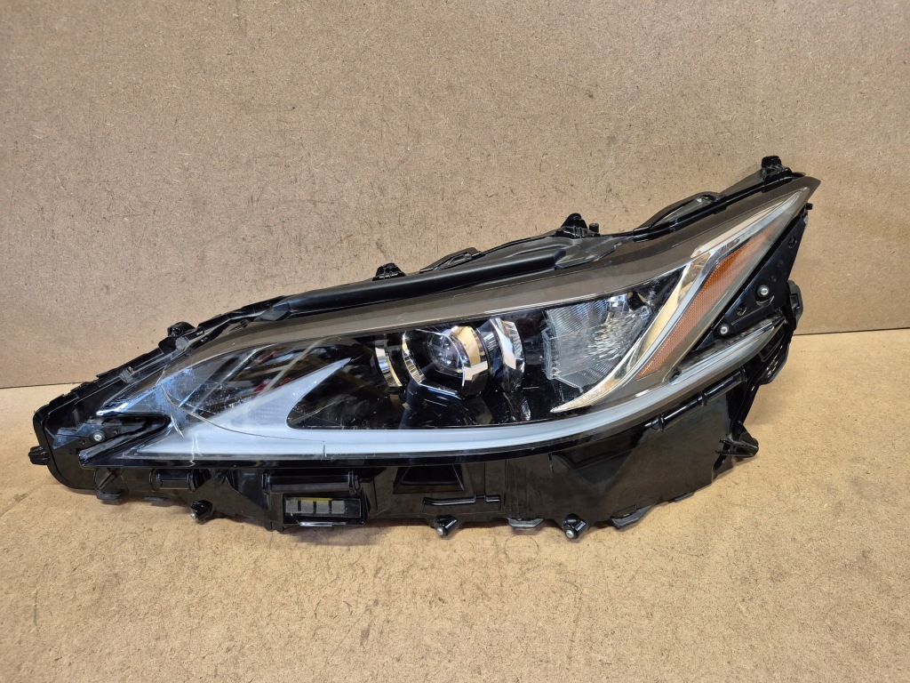 Купити Lexus es рестайлінг  фара фара led лівий європа