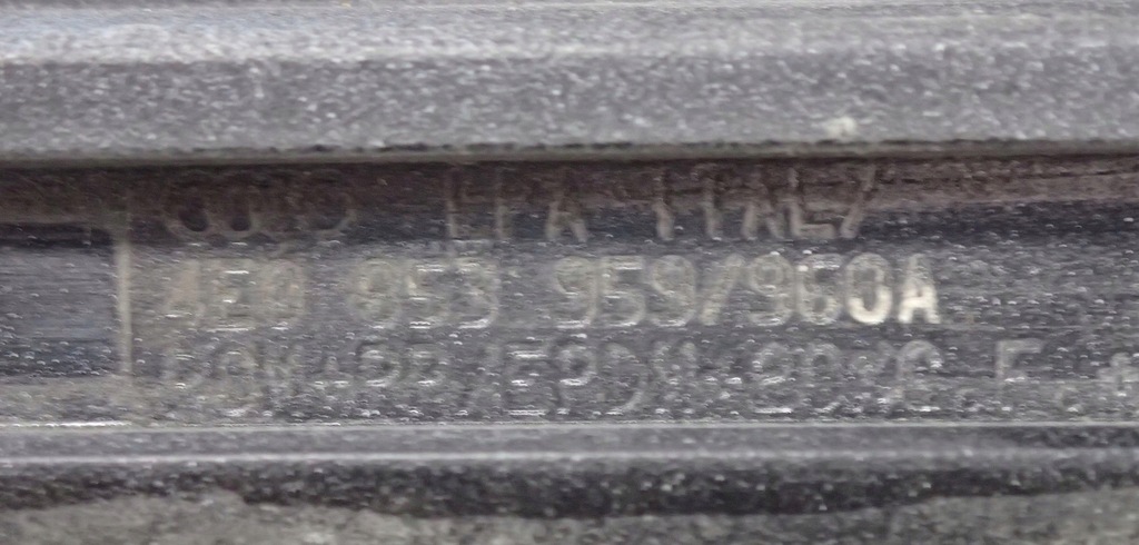 фото №11, Молдинг двері ліва audi a8 s8 d3 4e0853959a ly9d