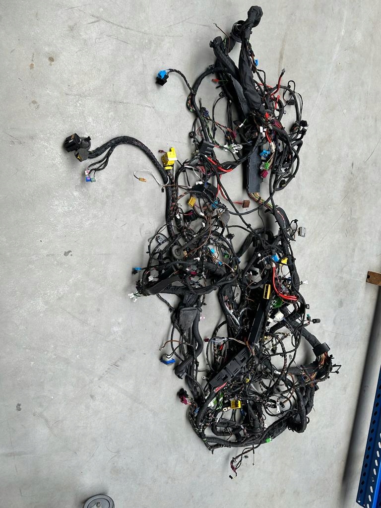 фото №1, Электропроводка салона mercedes sls w197 coupe