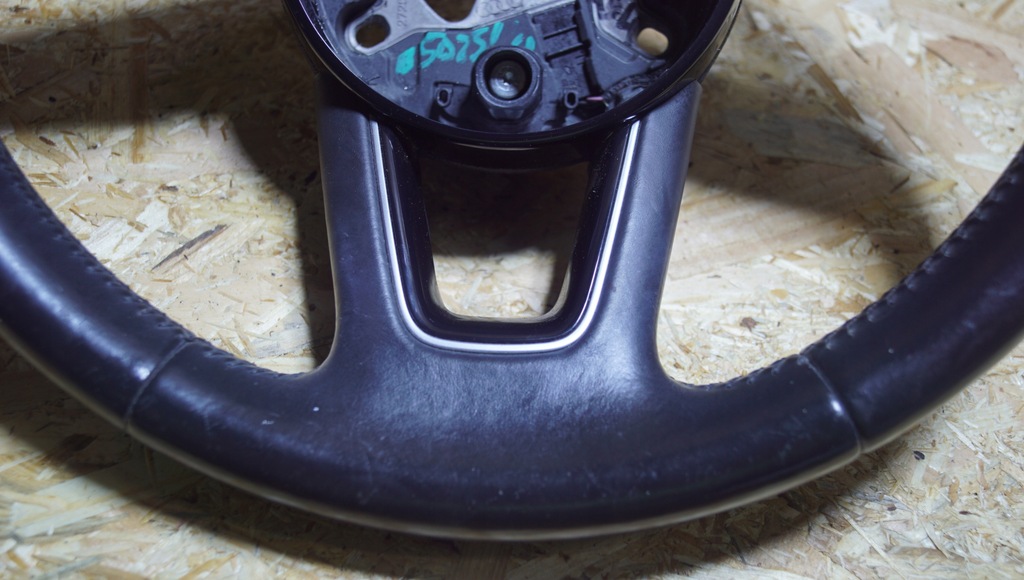 фото №9, Воздуховод audi a4 b9 8w0419091e кожа