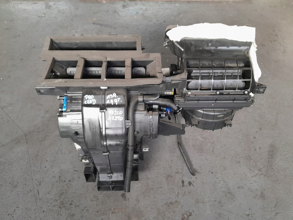 фото №1, Kia pro ceed ii gt 2013r обігрівач комплектна climatronic 2-strefowy