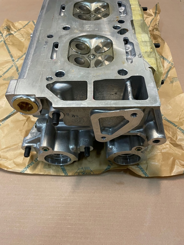 фото №4, Alfa romeo 156 166 2,5 v6 головка + клапаны pr nowa