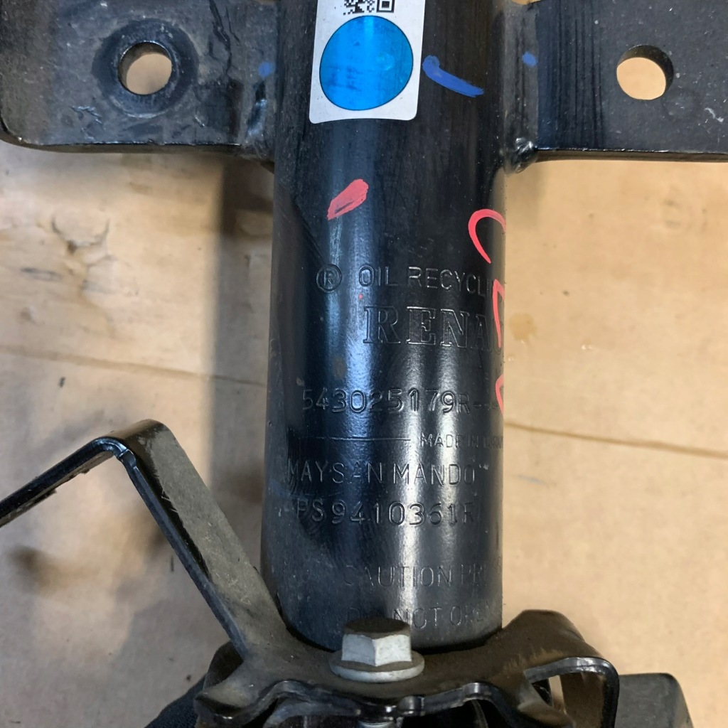 фото №8, Renault clio v 1.6 e-tech гібрид ліва поворотний кулак амортизатор 543025179r