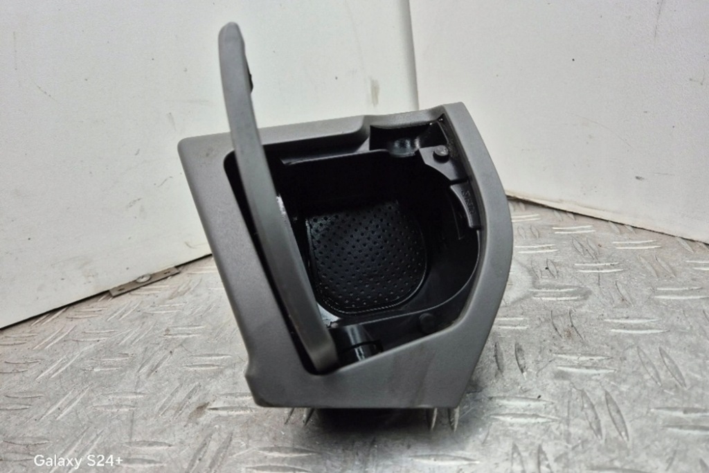 фото №7, Кронштейн na кружки nissan x-trail t31 68430jg00a 2.0l дизель 110kw 2010