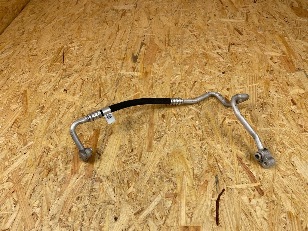 Патрубок трубка шланг кондиціонера mini countryman f60 9869631 в Україні