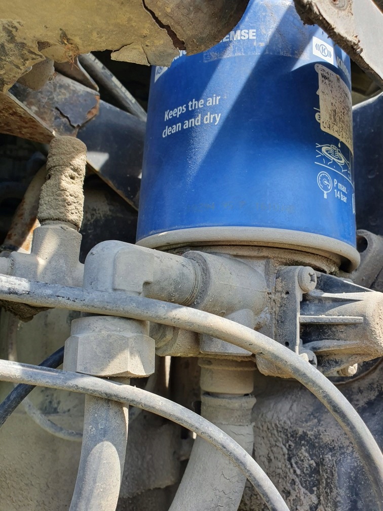 фото №10, Бак усилителя scania 4 99r 114l 380 2000 r