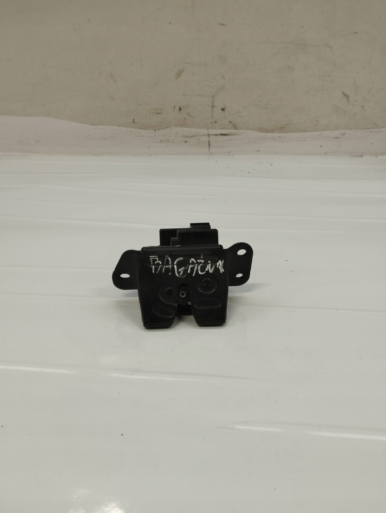 фото №1, Hyundai ix35 замок кришки багажника 81230-2s000