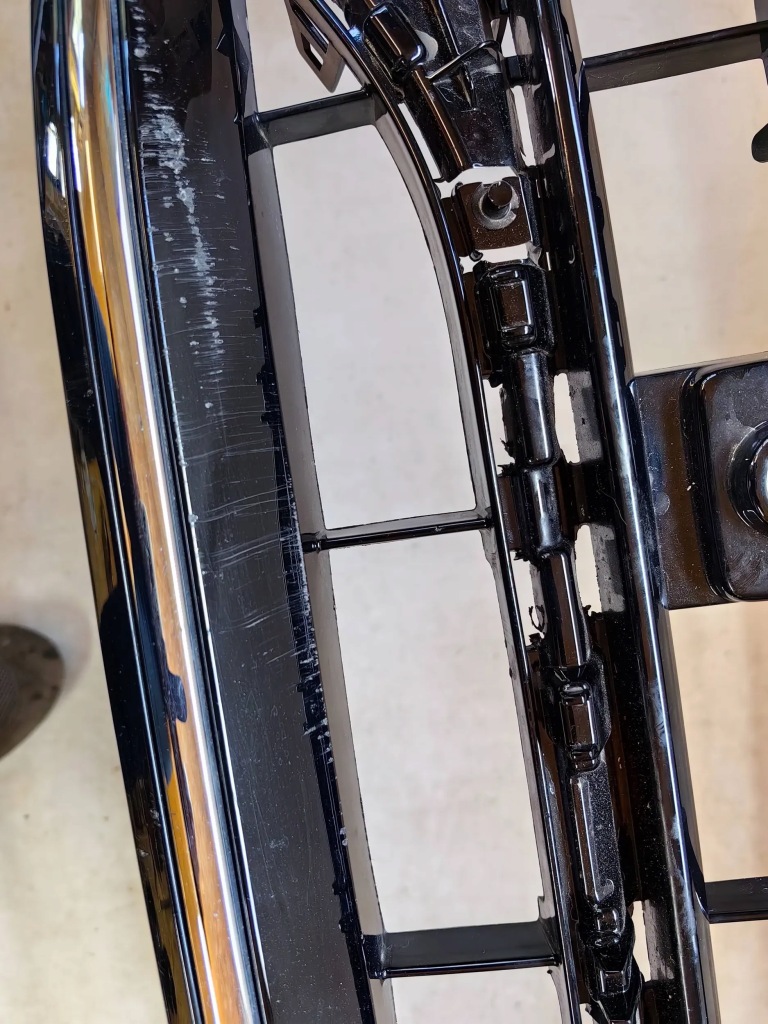 фото №7, Vw tiguan ii lift r-line- решётка нижняя бампера перед