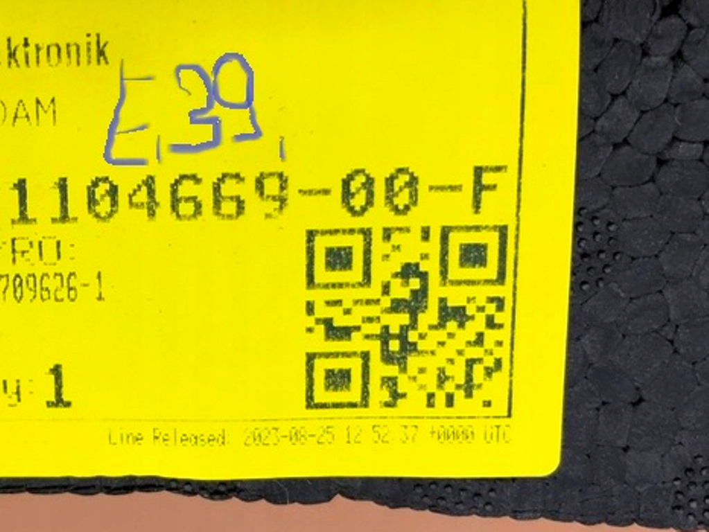 Усилитель пена пенополистирол бампера перед 110466900f tesla model 3 Оригинал