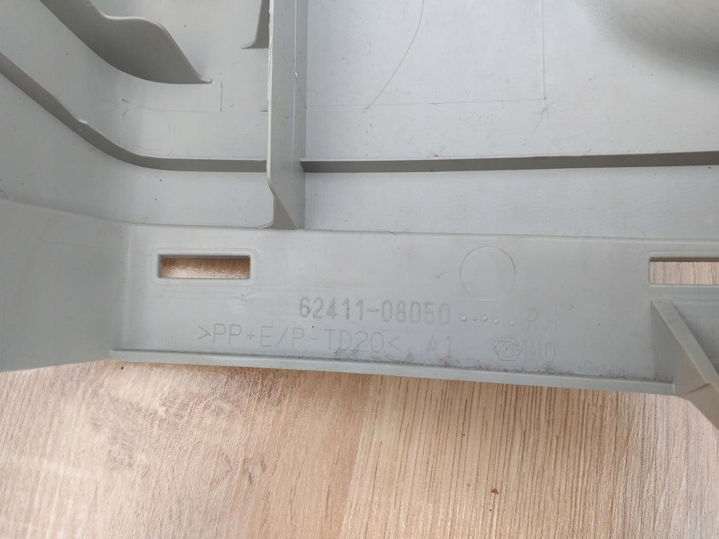 фото №6, Toyota sienna защита стойка правая верхний обшивка