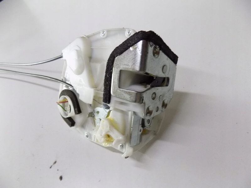 фото №8, Suzuki sx-4 sx4 замок дверь правый задняя 3 pin