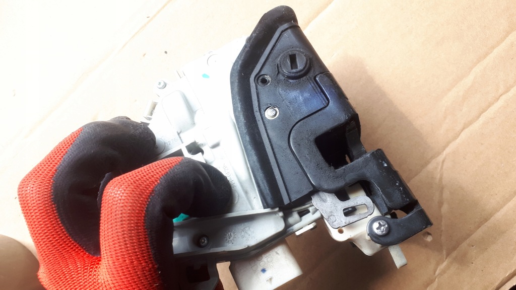 фото №8, Audi оригінальний номер 8k0839016d замок двері