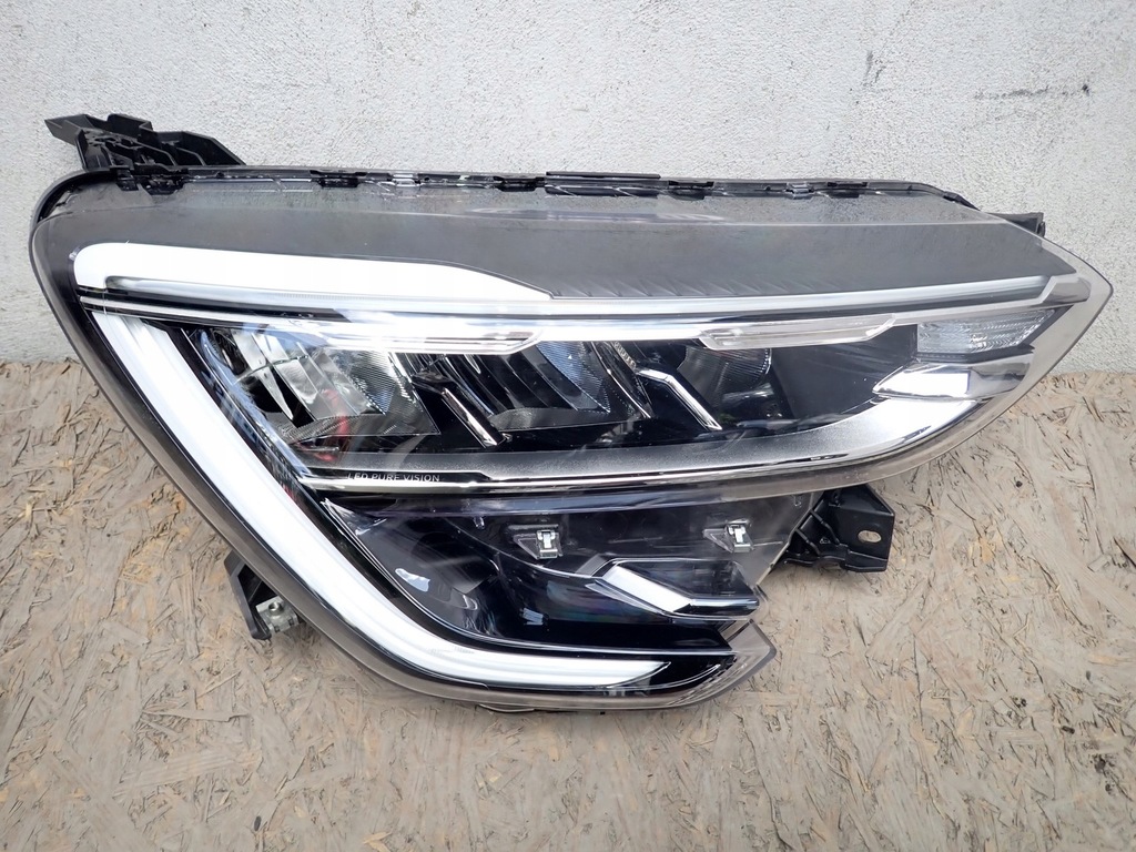фото №1, Лампа правая фара правый full led renault arkana lcm 2020- 260107780r