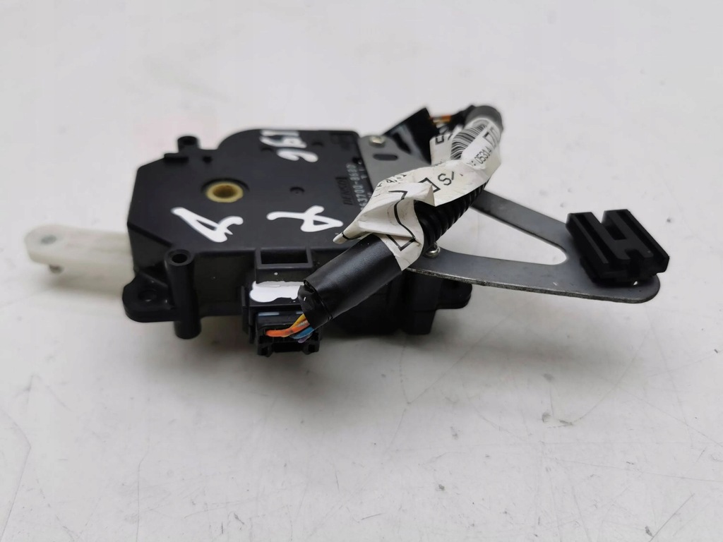 фото №5, Toyota corolla verso ar10 2007 моторчик обігрівача