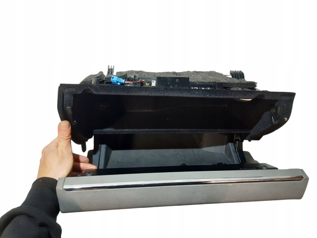 фото №8, Бардачок пассажира консоли w204 uk a2046800591