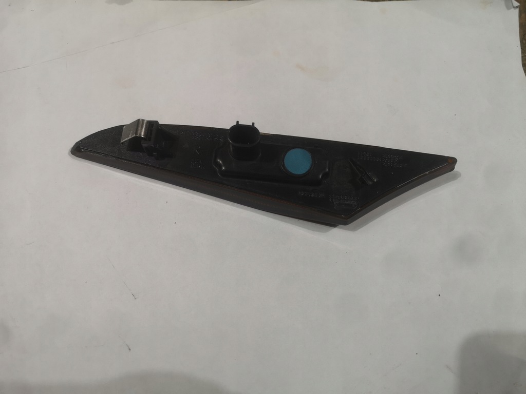 фото №4, Габаритный фонарь лампа габаритная отражатель правая перед mclaren mp4