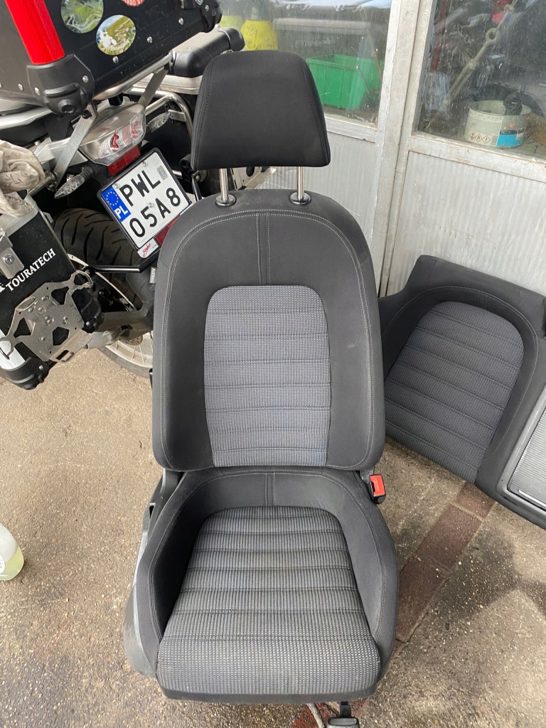 фото №5, Сидіння правий заднє сидіння задня passat cc пасажира перед