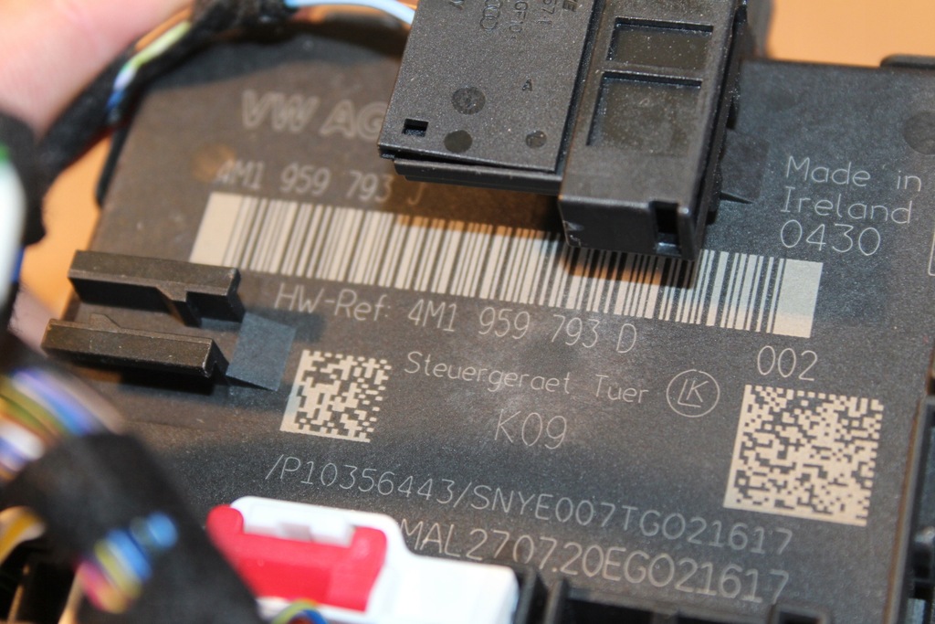 фото №7, Замки доводчики доводчик комплект audi a8 d5 4n