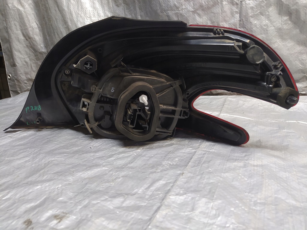 фото №9, Peugeot 208 i lift 15-19 лампа led ліва задня oryg