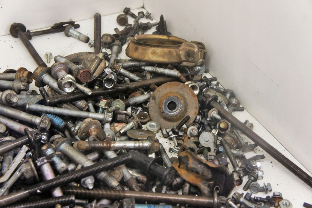 фото №5, Kx320 infiniti q50 болты гайки прокладки 15kg