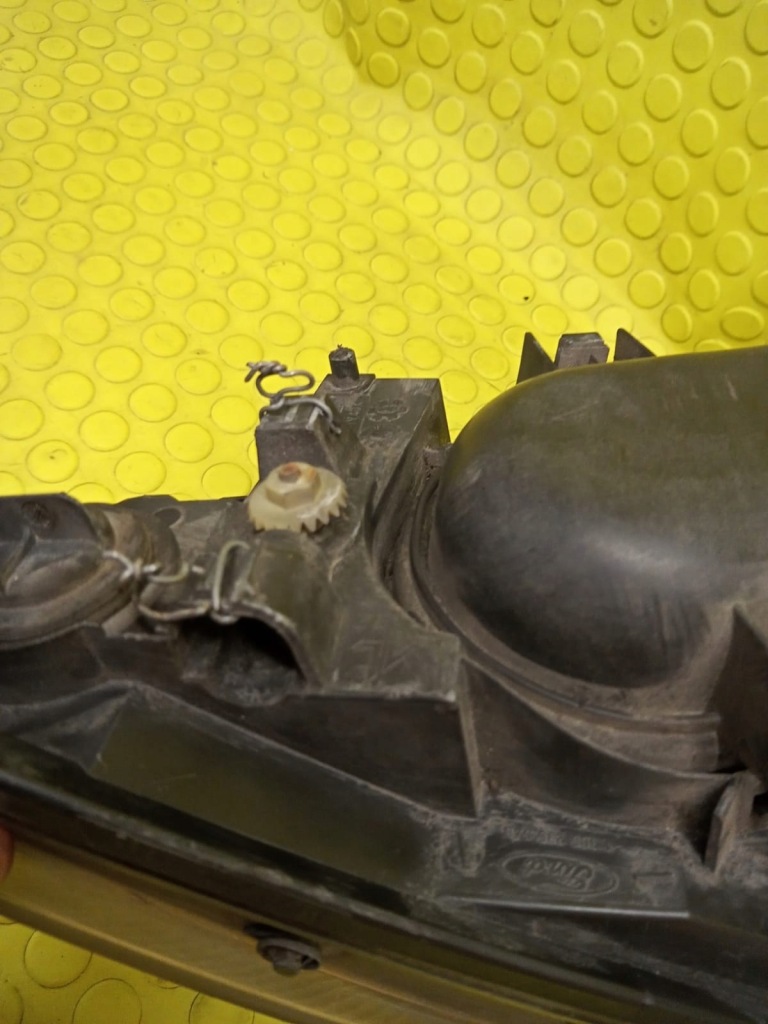 фото №3, Ford mondeo лампа фара правый перед 0301174202