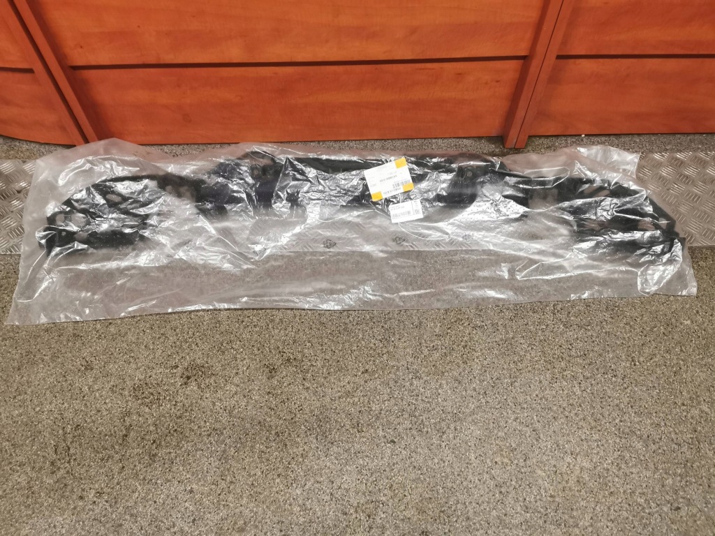 фото №1, Bmw 2 f22 f23 напрямна бампера задня задній 7285532