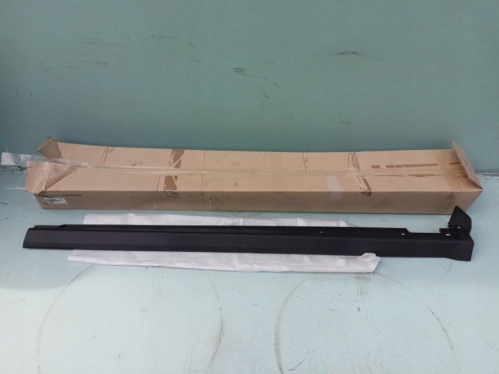 фото №1, Молдинг поріг права hyundai santa fe iii 87752-2w000