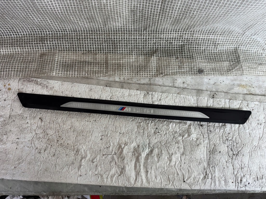 Купить Bmw f21 f22 накладка порог молдинг