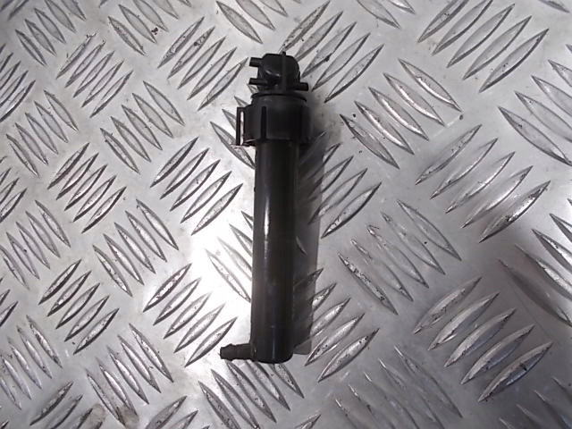 фото №4, Омивач volvo v60 ii s60 iii оригінал правий