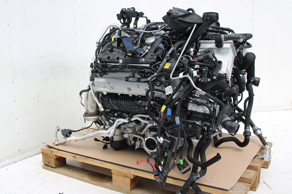 фото №12, Bmw 7 x5 x6 x7 двигатель 4.4 s68_b44 g70 f95 f96 g07 480kw 653ps бензин 4.4 v