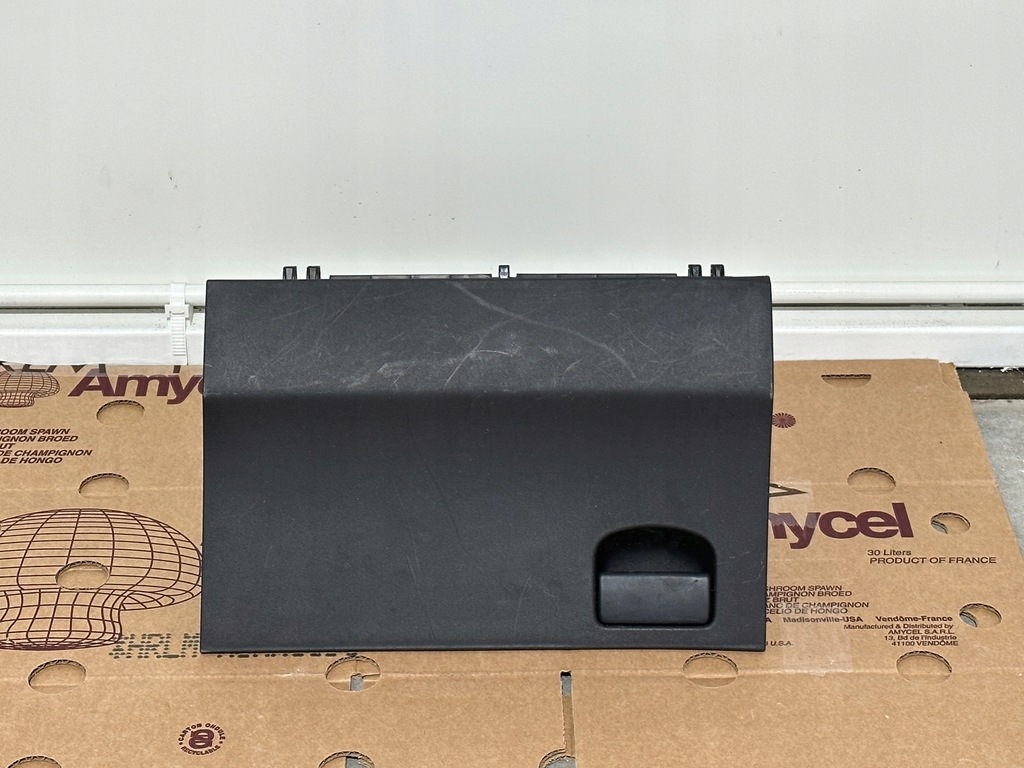 фото №1, Toyota yaris ii бардачок пасажира