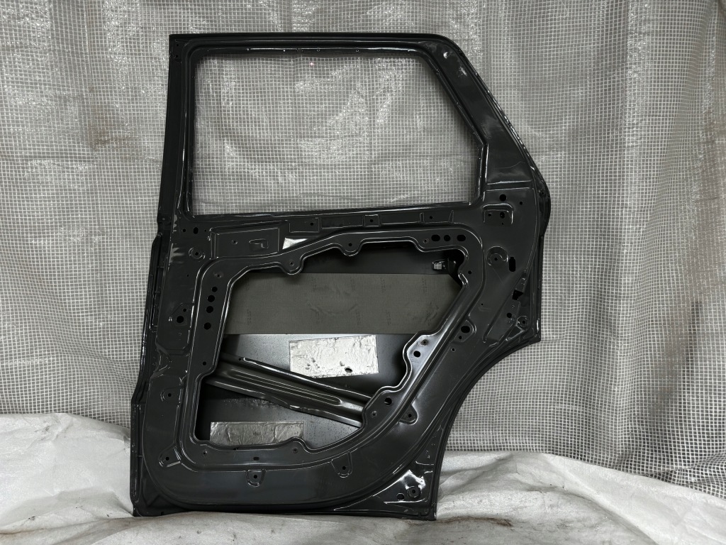 фото №4, Dodge durango правое задние дверь