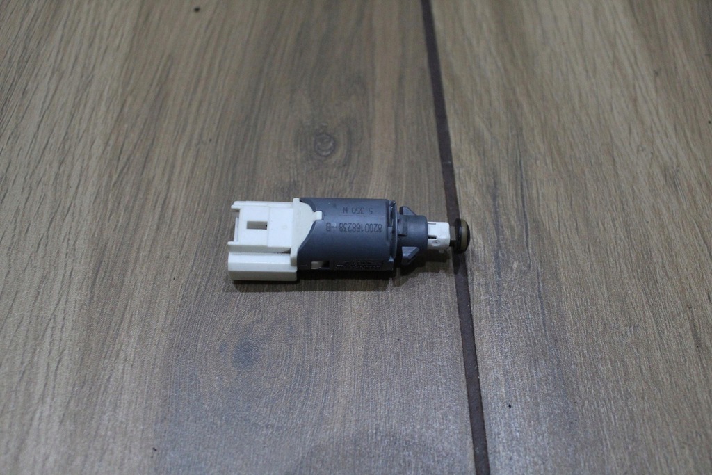 фото №1, Датчик стоп стоп-сигнал renault scenic ii 8200168238b