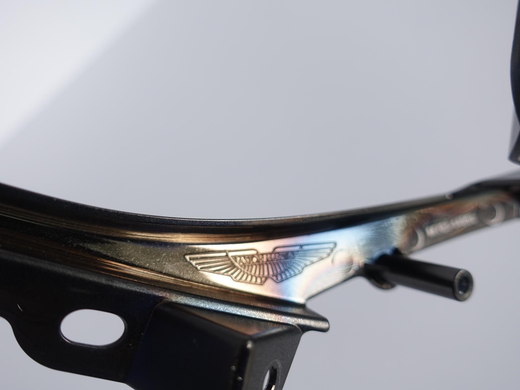 фото №8, Aston martin db11 dbs 16- рамка панель кондиционер