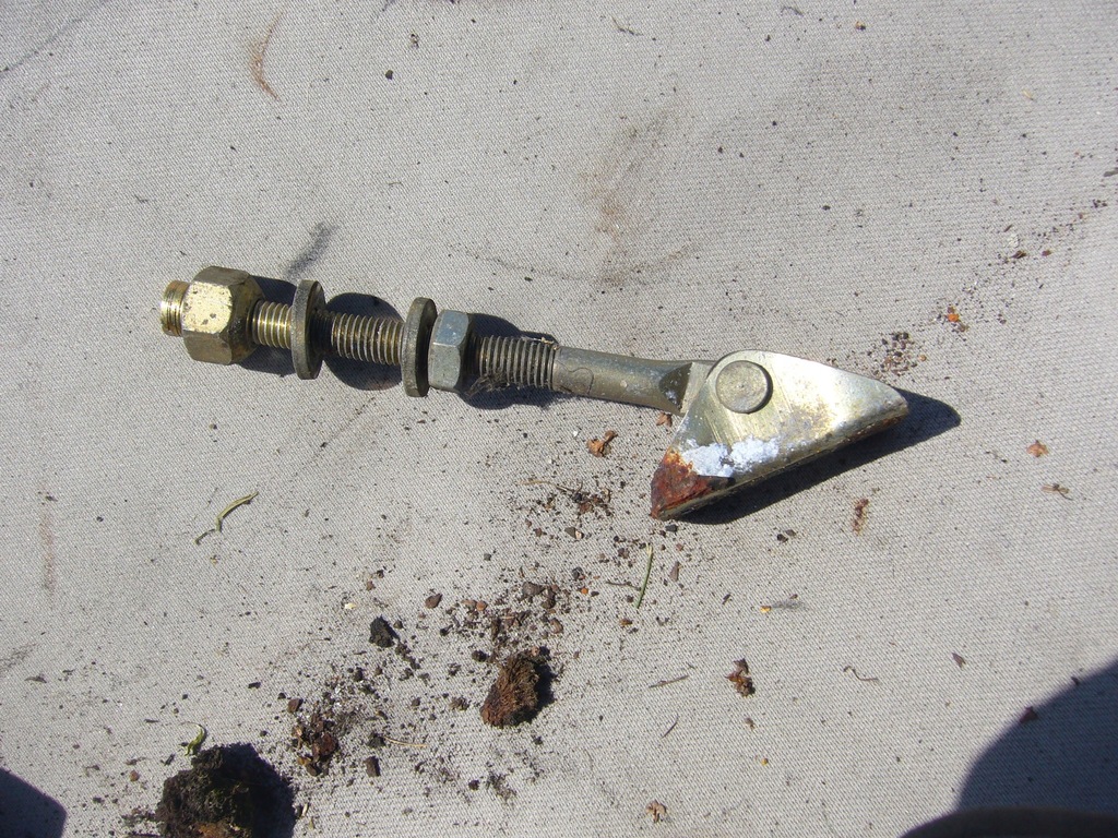 фото №1, Land rover defender - кронштейн рамки скло перед