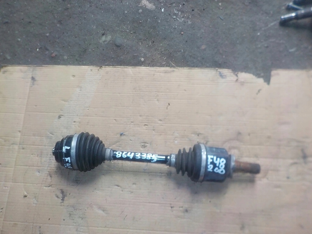 фото №1, Приводной вал левая x1 f48 f54 f55 f56 8643385