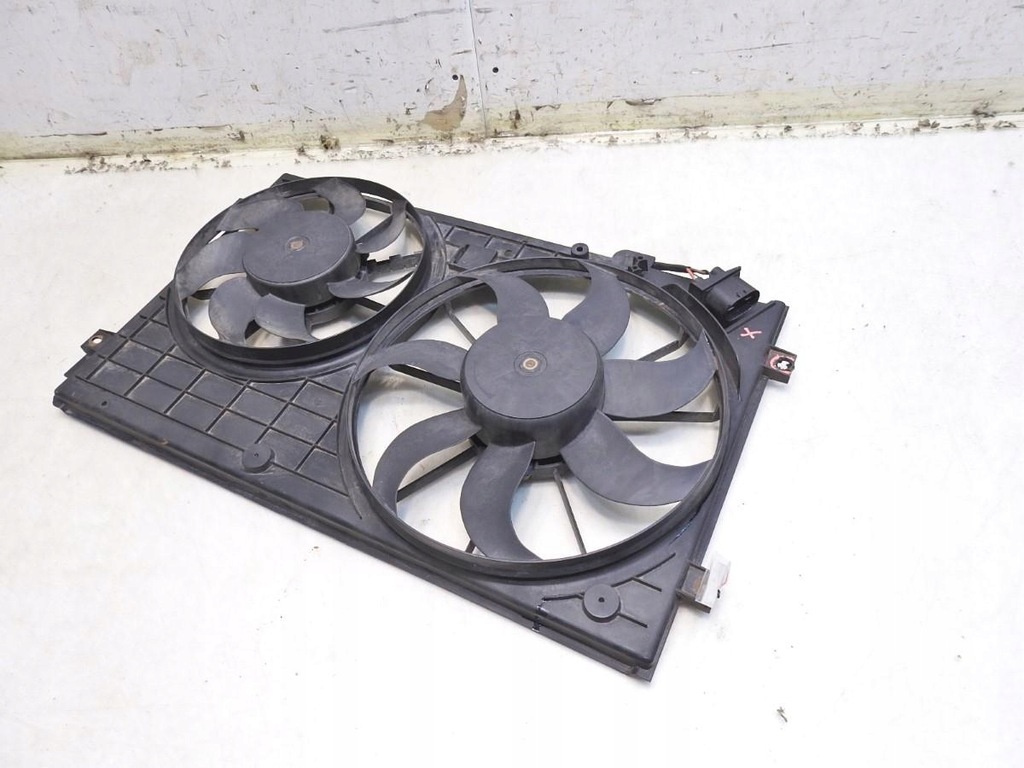 фото №8, Вентилятори радіатора vw golf v plus 1.6 fsi 1k0121207t