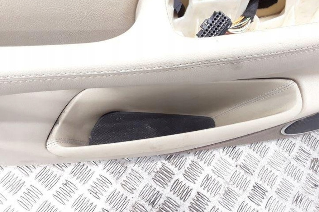 фото №9, Обшивка передних левых дверь jaguar xj x350 2w935423713 2.72l дизель