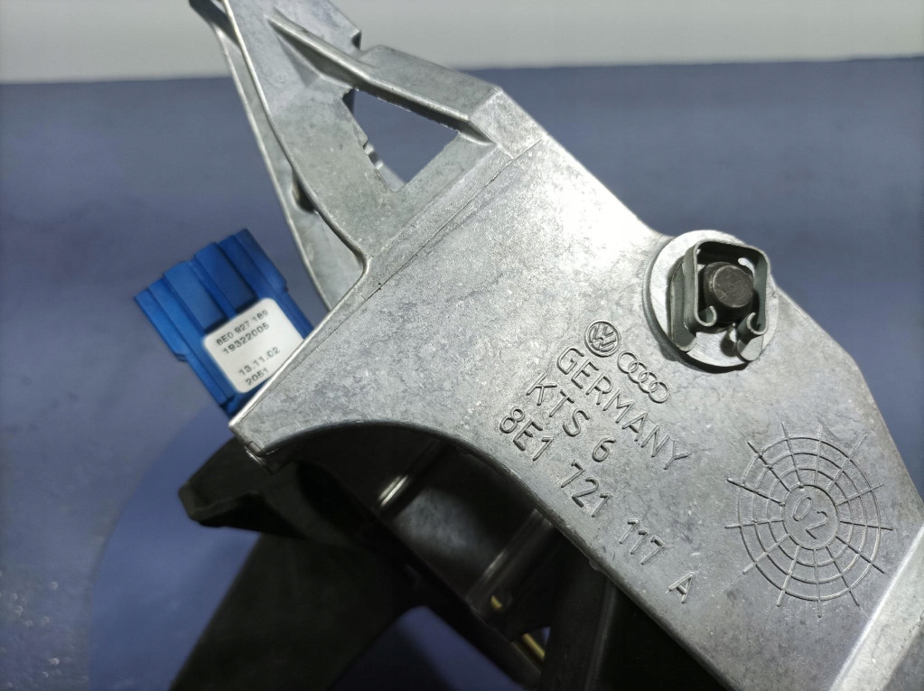 фото №7, Audi a4 b6 педали комплект механическая коробка передач eu 8e1721117a