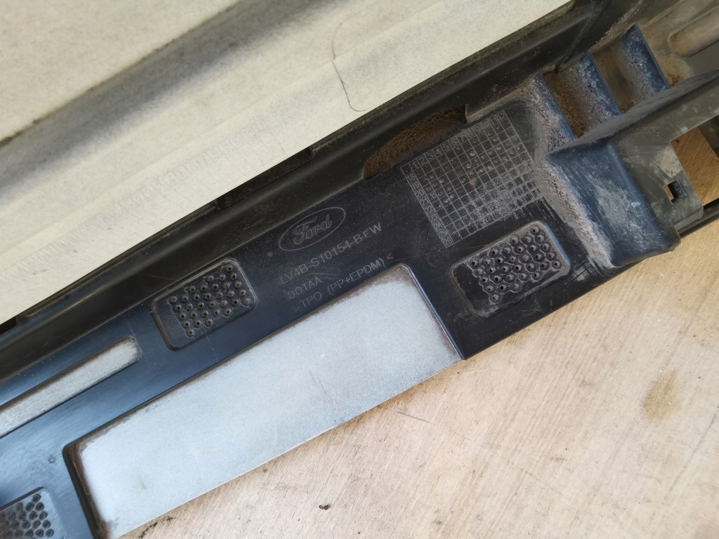 фото №15, Ford kuga mk3 - молдинг поріг права niebieska