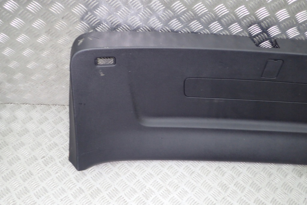 фото №2, Audi sq7 q7 4m оббивка кришки задня задній