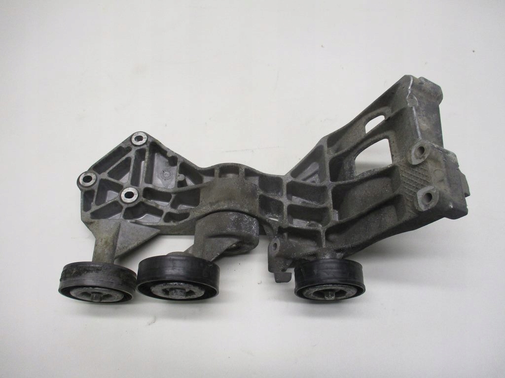 Кронштейн основание генератора mercedes w169 1.5 Оригинал