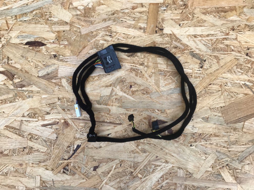 фото №1, Джгут оббивка led лівий перед alfa romeo giulia