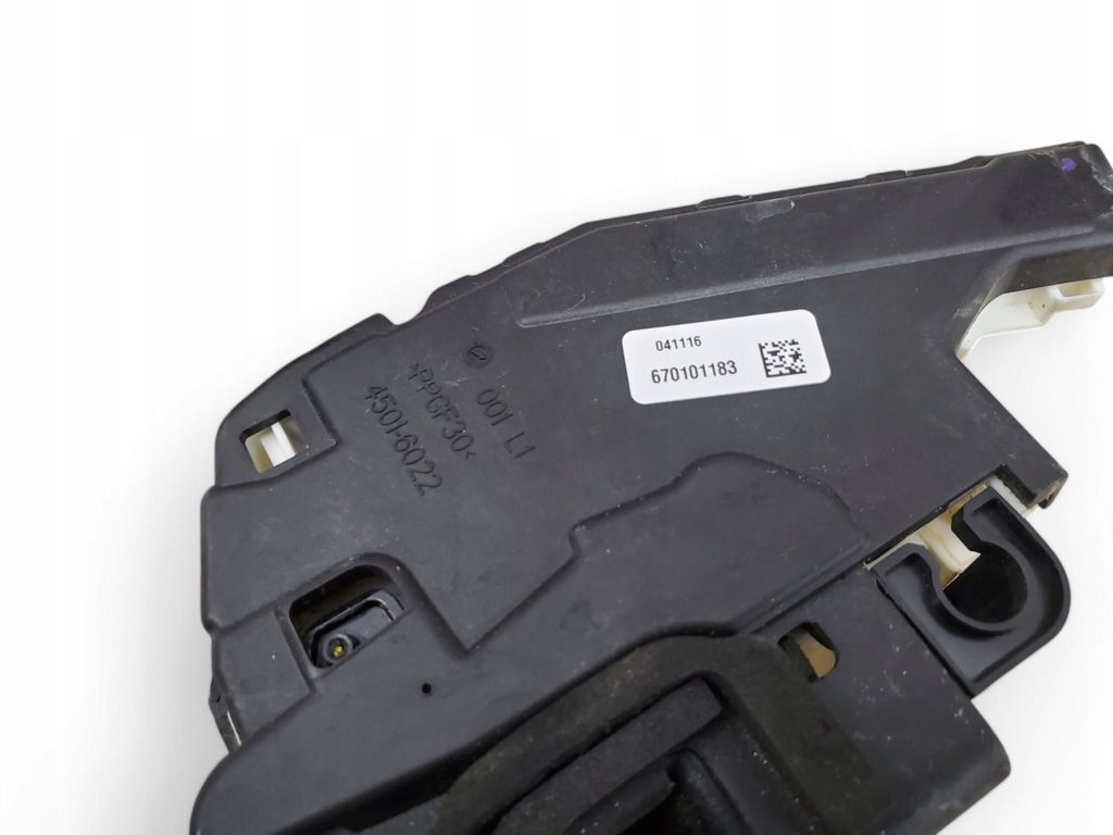 фото №6, Maserati levante 670101183 перед сторона левая замки