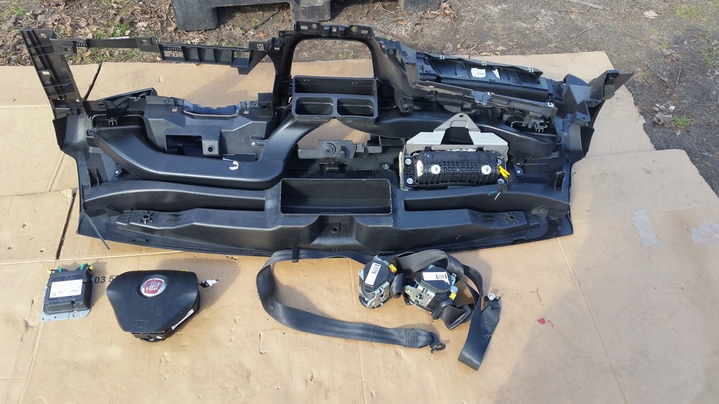 фото №12, Fiat doblo ii приборная панель консоль подушка безопасности ремни