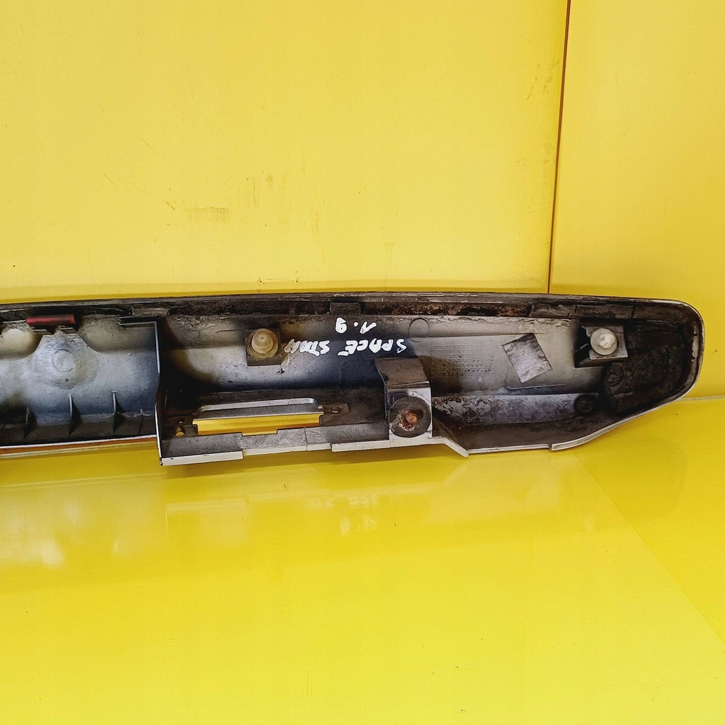 фото №14, Накладка крышки багажника mitsubishi space star mr245529 nr76